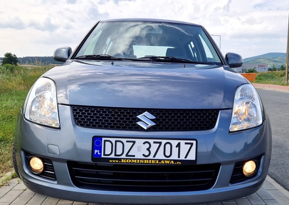 Suzuki Swift cena 16400 przebieg: 238000, rok produkcji 2009 z Bielawa małe 137